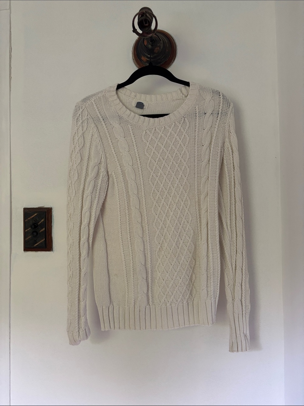 Old Navy Cream Cable-Knit Crewneck Sweater